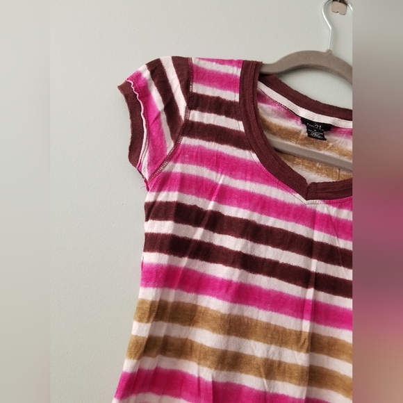 V-neck Top - Picture 3 of 5